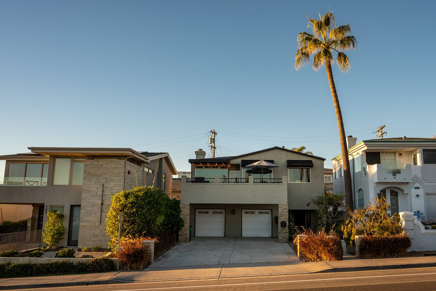 Seaside Luxury | Steps to Beach | Hot Tub & Grill