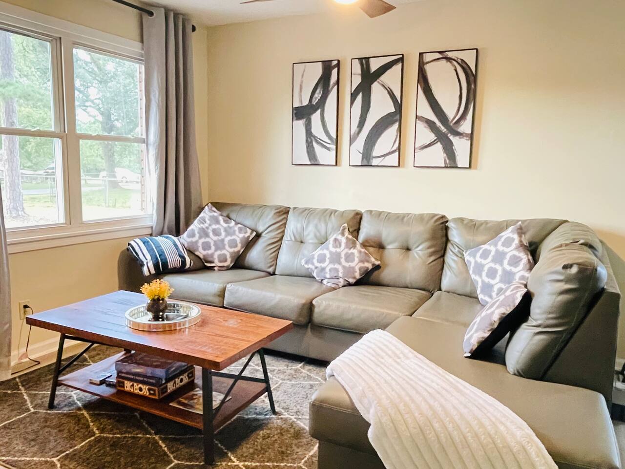 Spartanburg Golf | WiFi | Work & Family Friendly