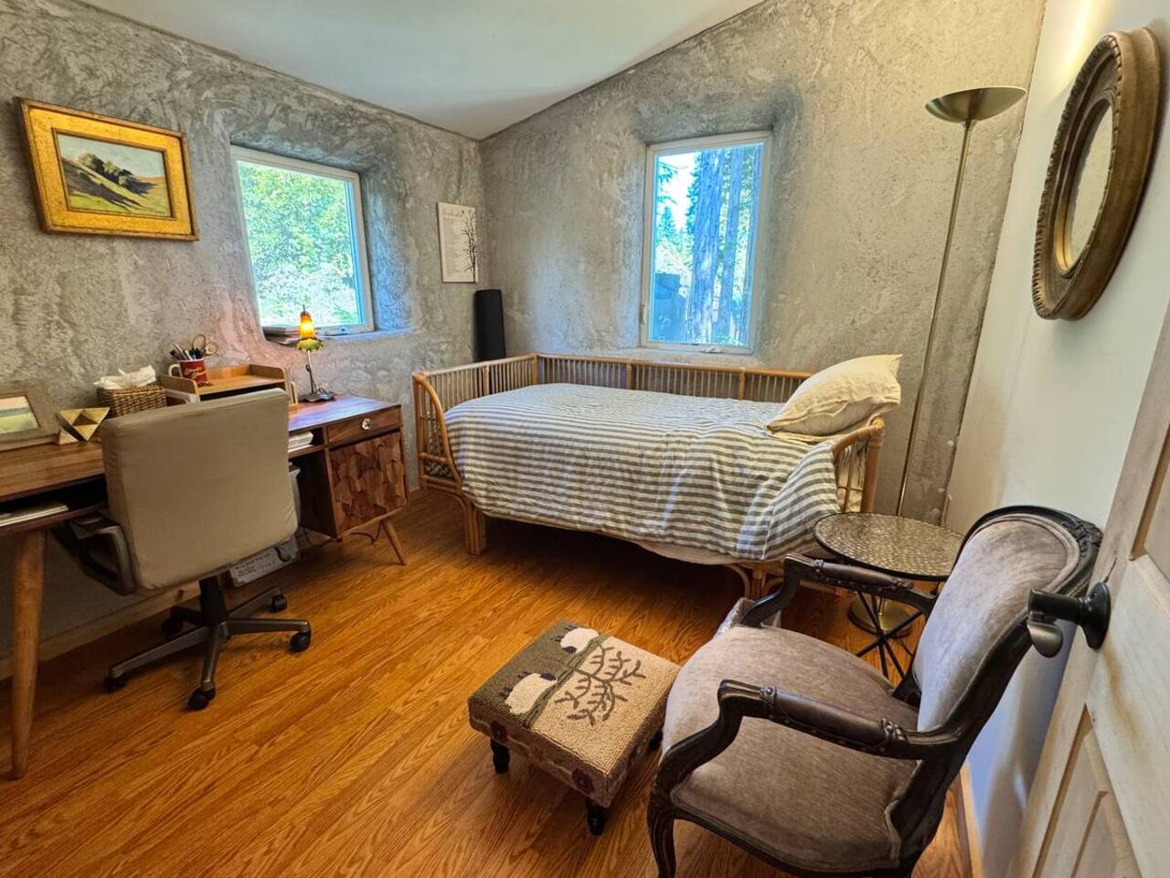 Twin bedroom with desk space — ideal for families or remote work.