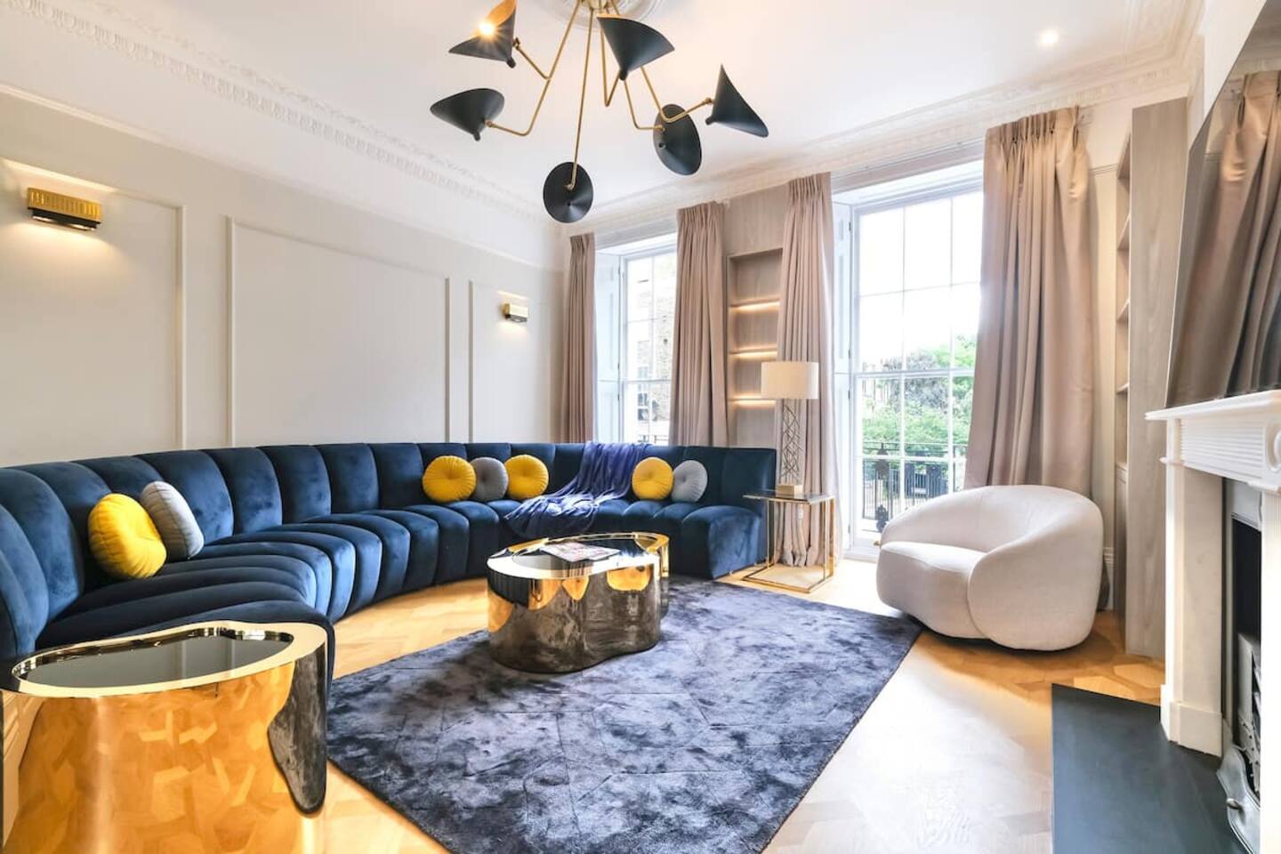 AC 4 bd House 1 minutes from Hyde park