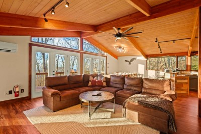 Cabin w Hot Tub, Theater, Game Room, Fire Pit, Bar photo 1