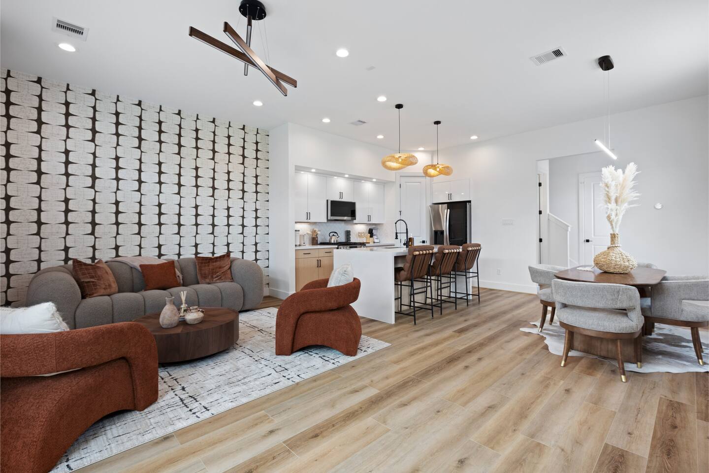 2 Luxury Homes in 1 - Walk to Nightlife & Stadiums