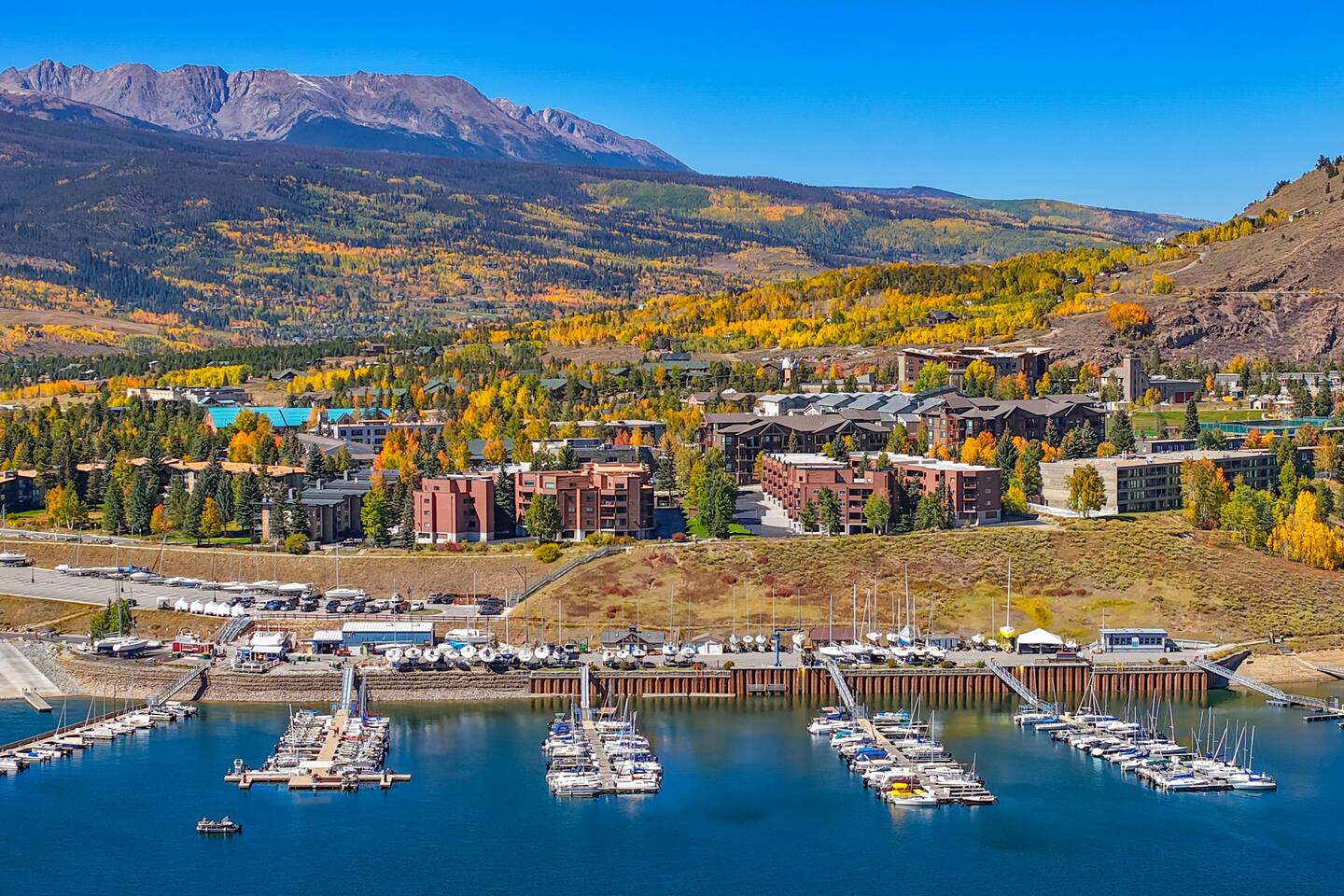 2BR Lake Dillon Escape w/ Pool & Hot Tub!