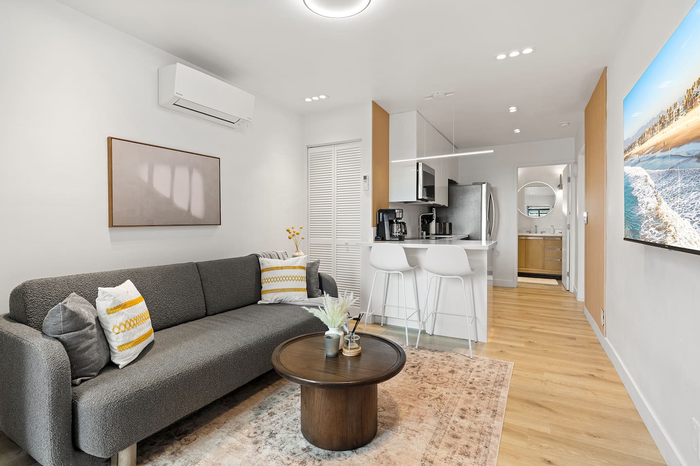 A+ Location in Venice Beach & Gated Parking Spot