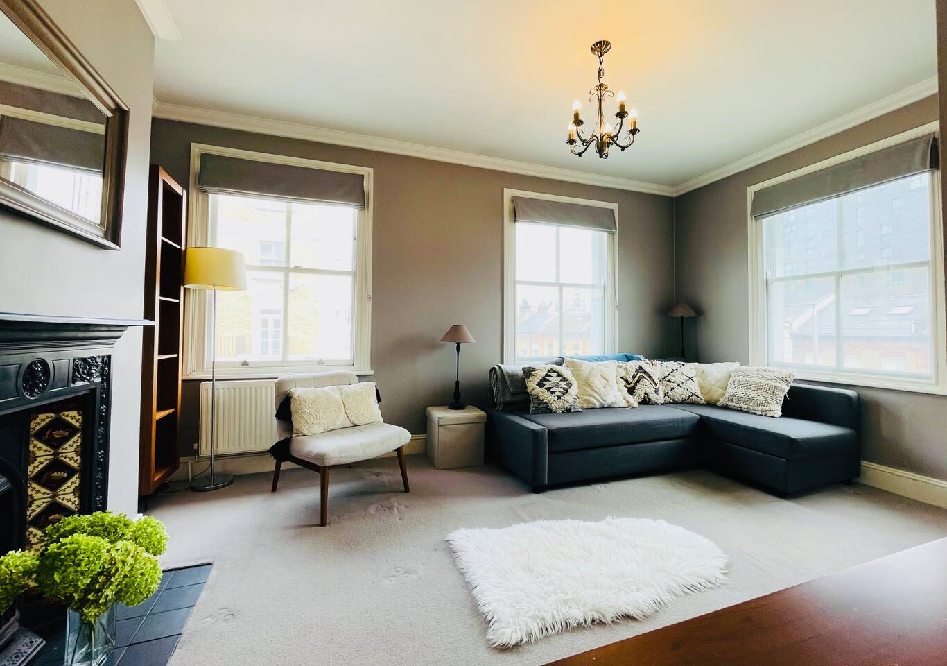 Bright Townhouse Flat Nr Thames/Chelsea - Sleeps 6