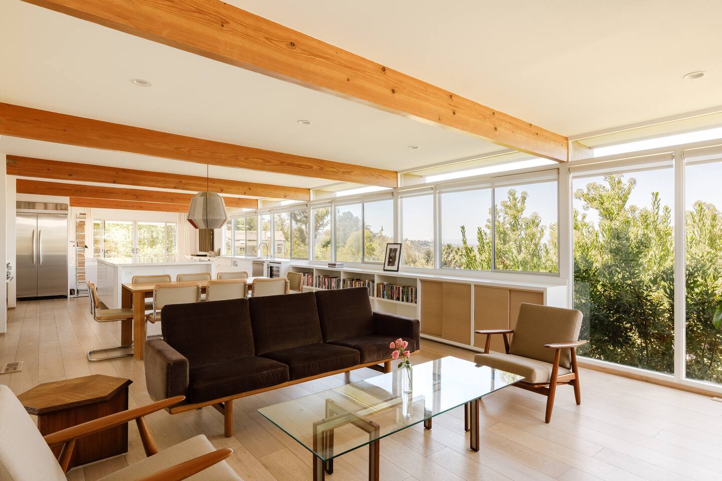 Sunset Vista – Luxury Home w/ Views in Studio City