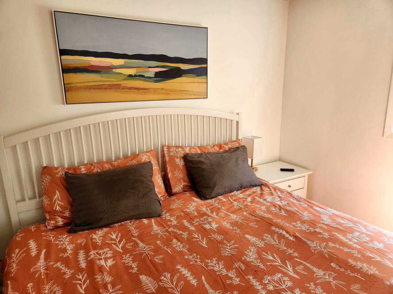 Viola Suite #1 | 1 bed, 1.5 Bath, Pets Welcome