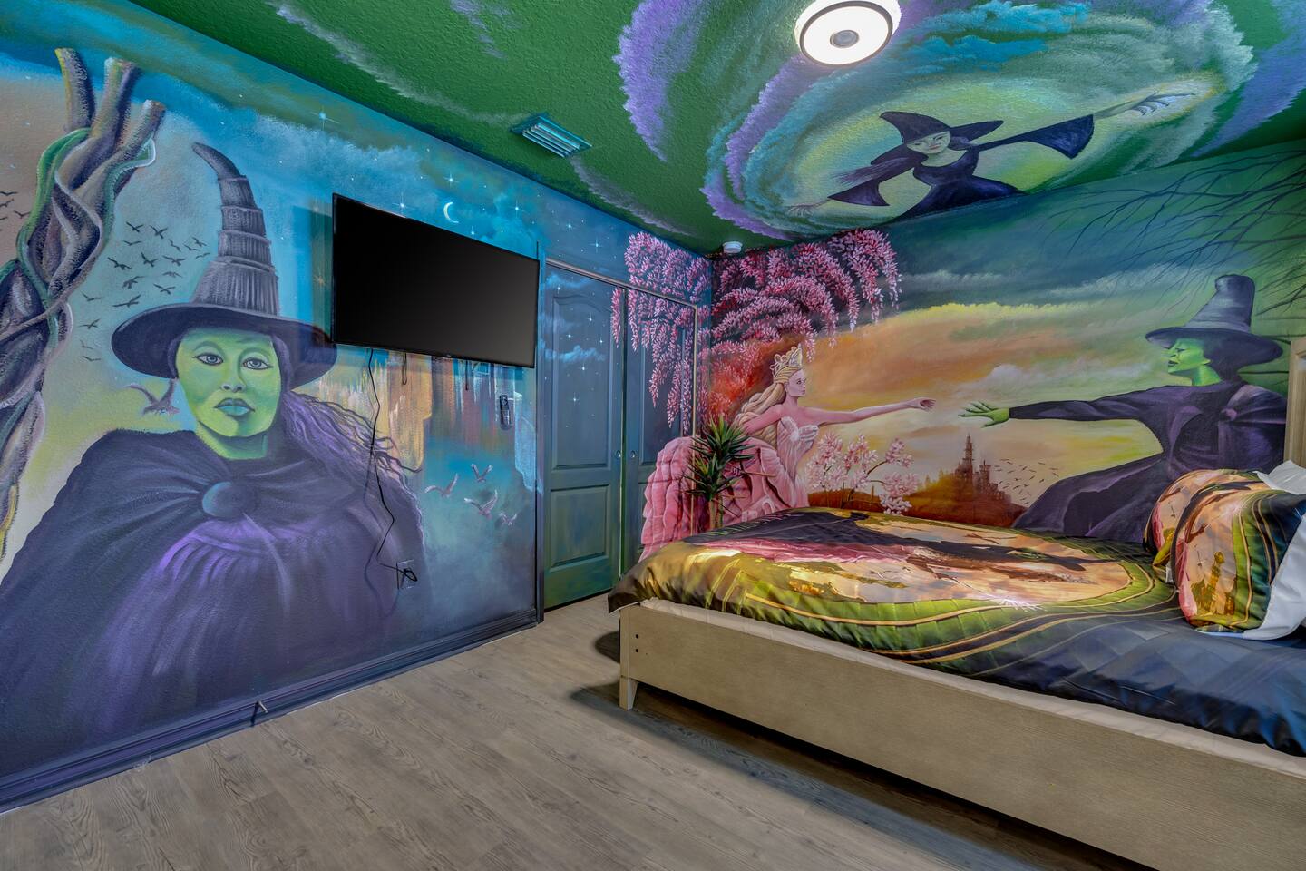 Epic Escape/9Br/Theater, Game Rm/Theme Rm/Disney