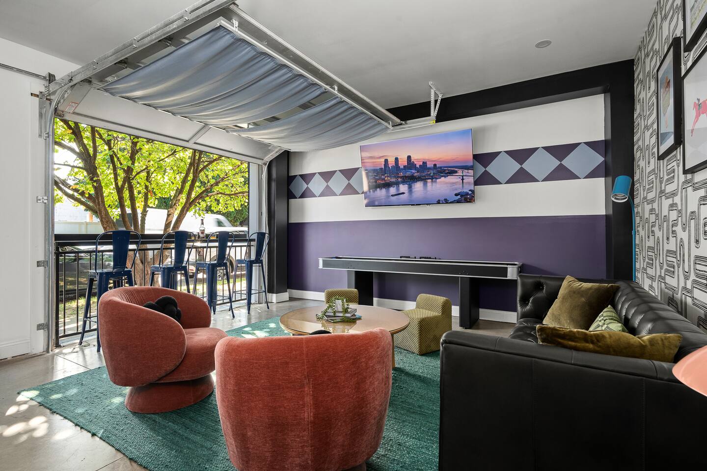 Stable #6 ~ Fire Pits, Mini Golf, Games, Walkable