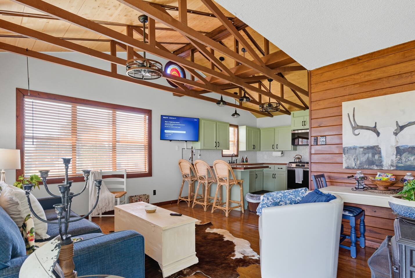 The Nest - 1 Mile from Casinos!