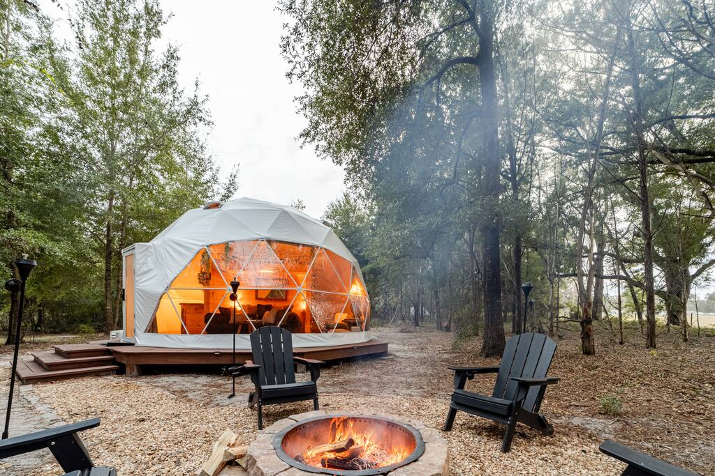 Glamping GeoDome • 4 min to Springs •Firepit+Grill