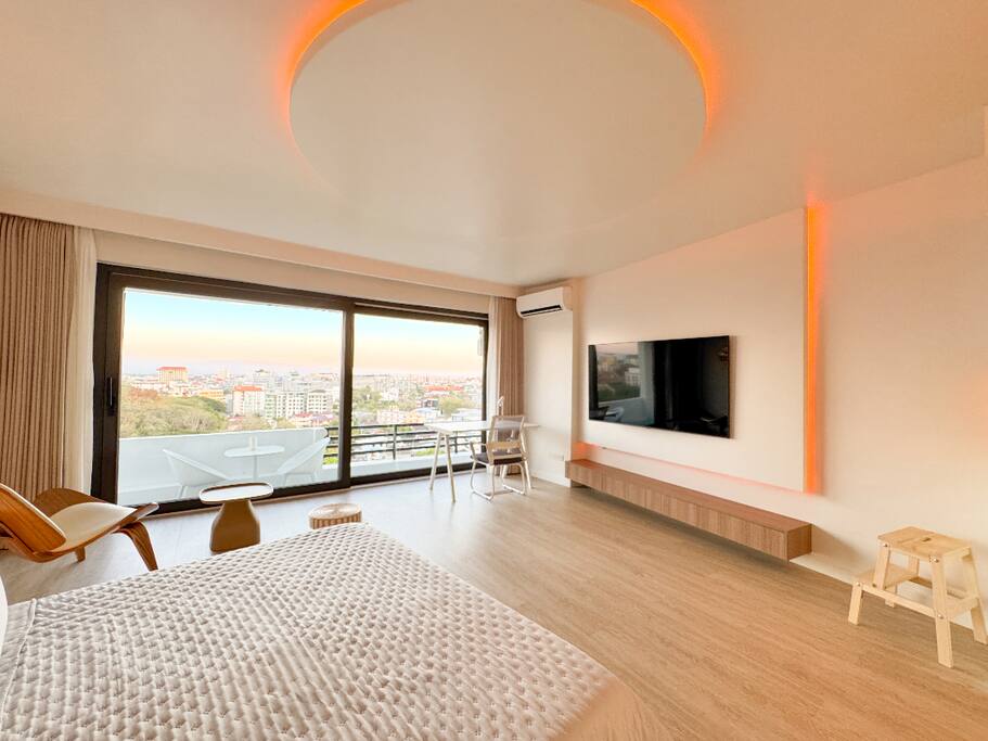Monthly Stays • Nimman View • Pool • Urban Nature