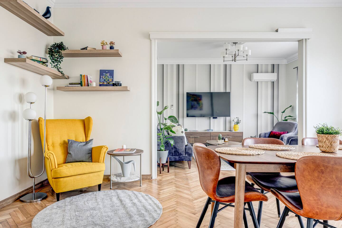 Polished Central 2BR Skyline Views & Elevator