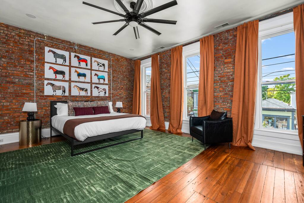 Stable #2 ~ Walkable, Mini Golf, Fire Pits, Games