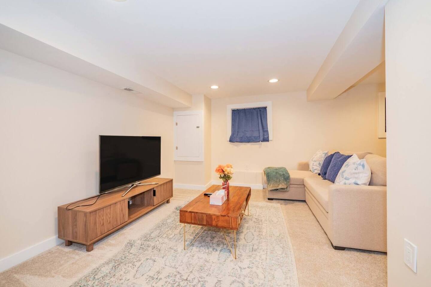 Charming Guest Suite in Prime Area for Longer Stay