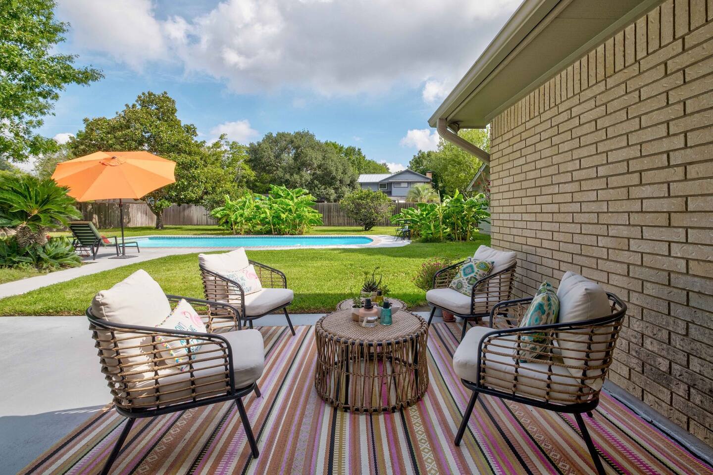 Casa Lockhart | 3BR | 2B + pool