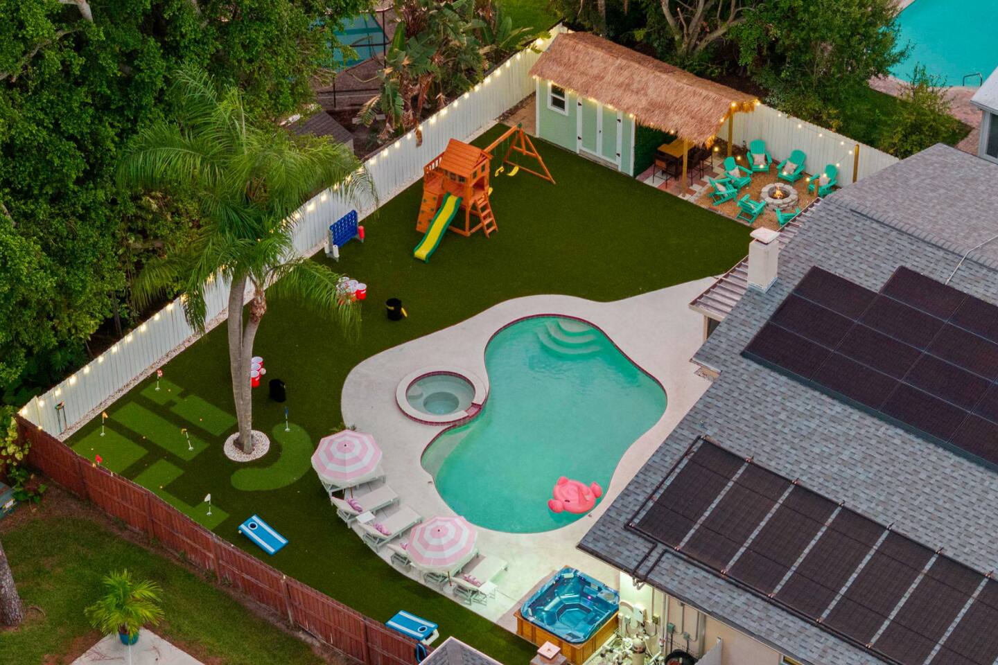 Heated Pool+Hot Tub, Golf+Games, 5 min to Beach