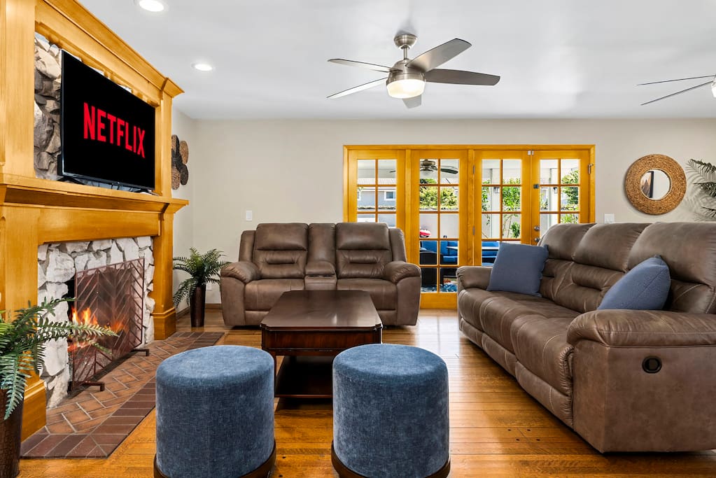 OC Escape – 4BR, BBQ, Patio, Near Beach & Disney