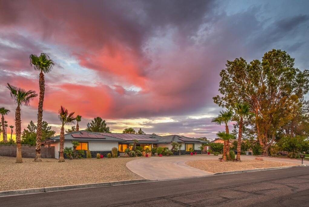 Mardon | 4000sf Pool Villa, Sauna,Theater, Jacuzzi