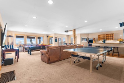 Panoramic Views at 4700′ -Hot Tub, Fire Pit, Games photo 7