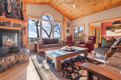 Panoramic Views at 4700′ -Hot Tub, Fire Pit, Games photo 3