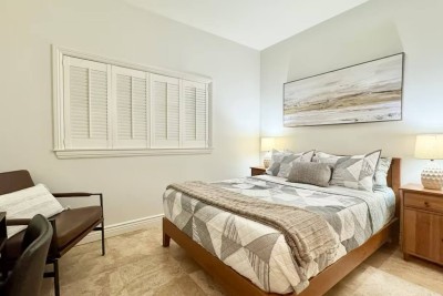 Spacious 2BR + Gigabit Wi-Fi + 2 Parking Spots photo 4