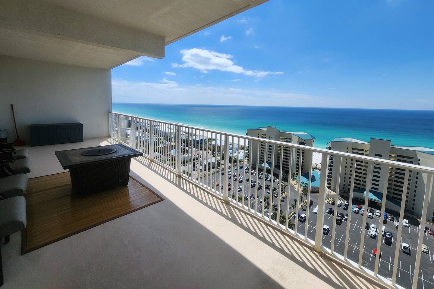 Beach Bliss | Spacious 3BR w/ Pools & Boardwalk — photo 1