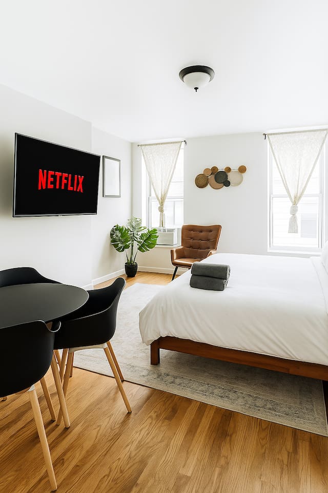 Hoboken "Jazz" King Studio Apt, 15 Min to NYC!