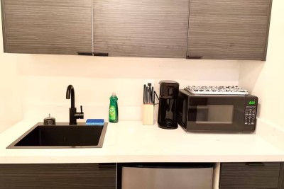 Modern King Suite in the Heart of San Jose photo 5