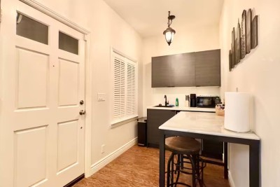 Modern King Suite in the Heart of San Jose photo 3