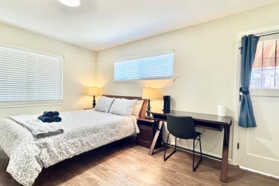 Spanish Bungalow Suite + Parking, Walk to SJSU photo 4