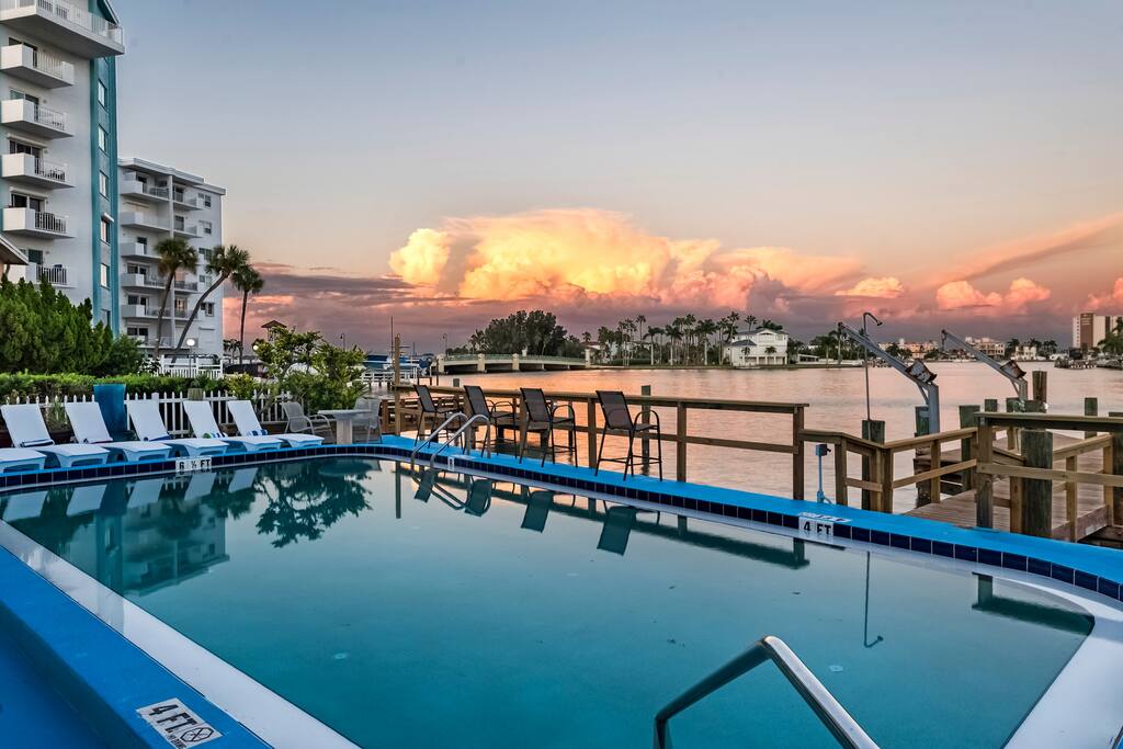Sunset Sanctuary | Heated Waterfront Pool + Dock
