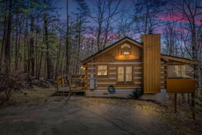 Pet Friendly? Hot Tub Close to Parkway rental in Sevierville