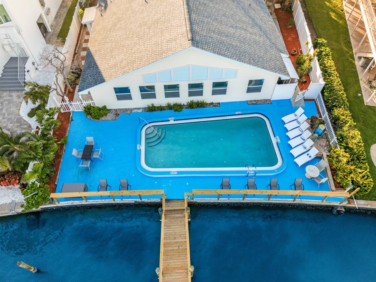 Spacious TI Retreat | Waterfront Heated Salt Pool