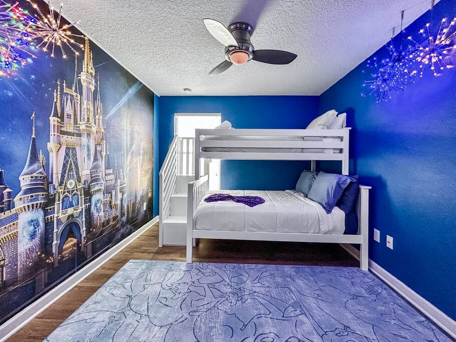 Luxurious Suites 12 Mil Disney 6 BR - Heated Pool