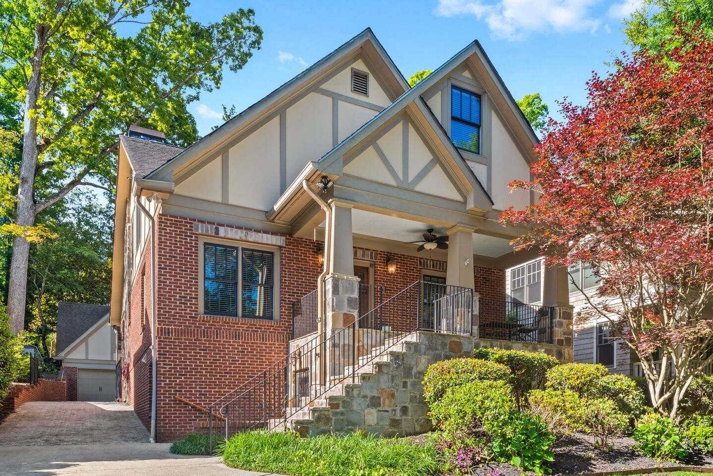 6 Bedroom Luxury Home in ATL's #1 Neighborhood - Holiday Home