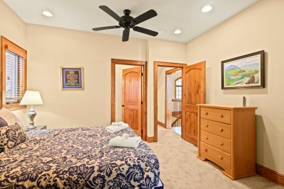 5BR, 4000 sq ft Luxury Cabin w/ Covered Fireplace! photo 9