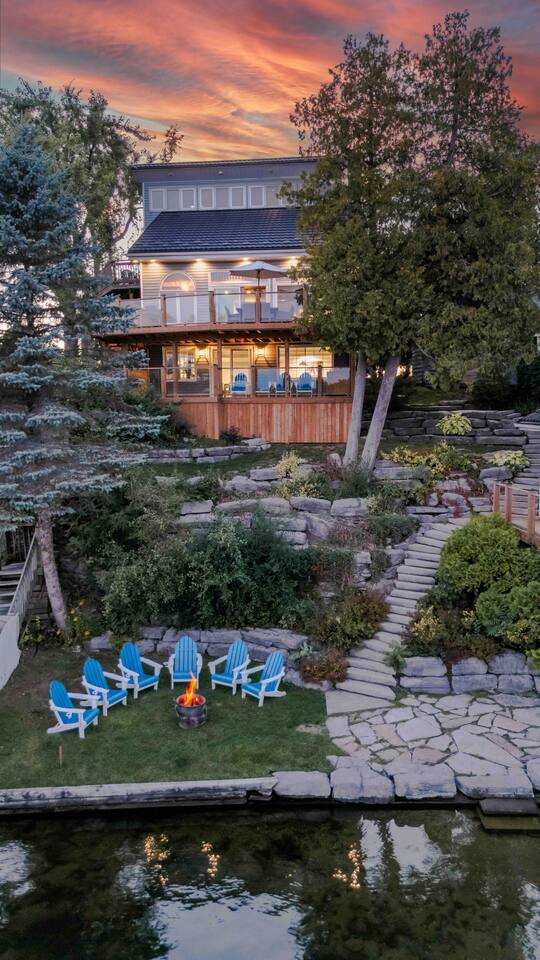Lux Cottage w/ Live In Boathouse, Firepit, Game Rm