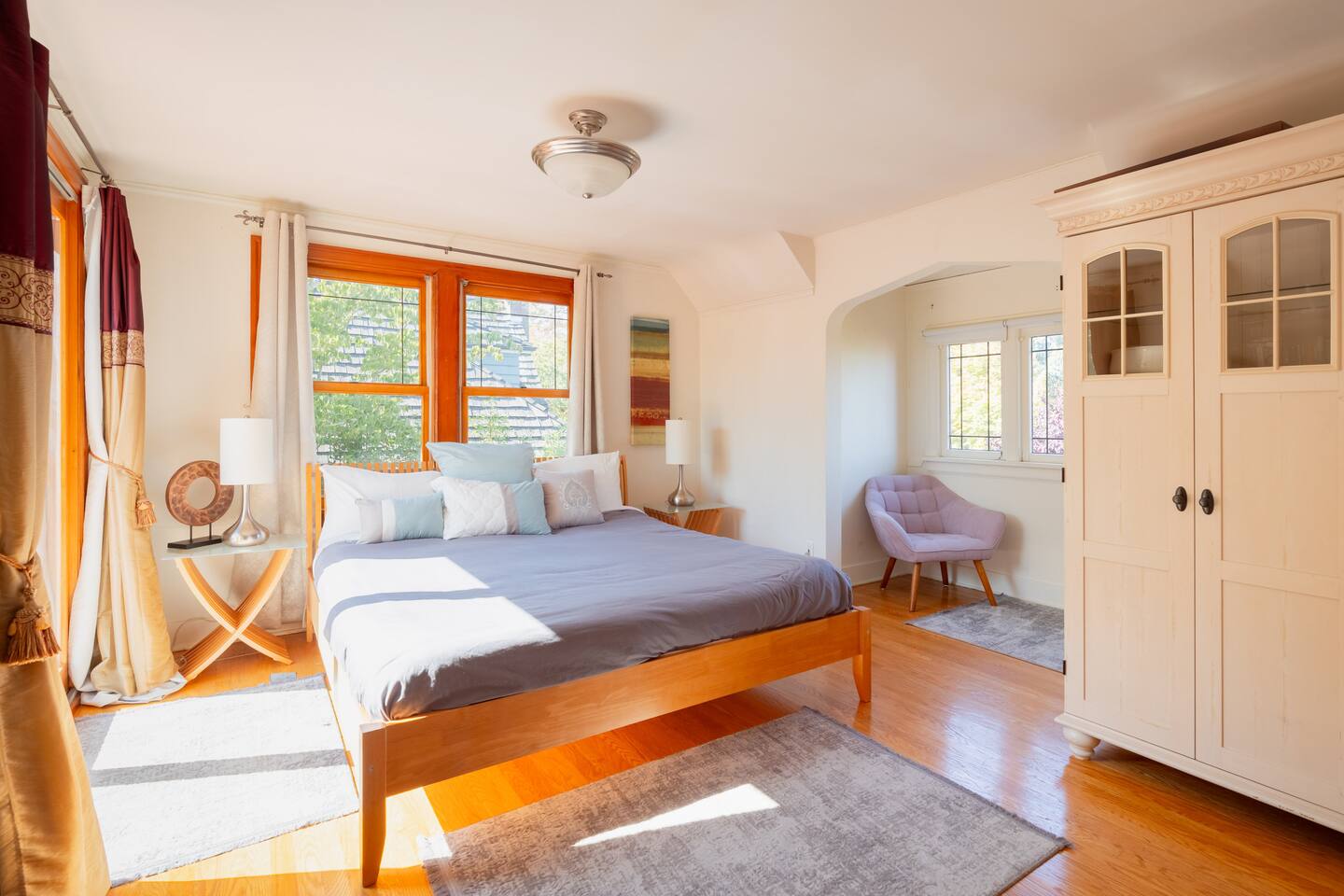 Charming Magnolia Tudor | Spacious 4BR + Views