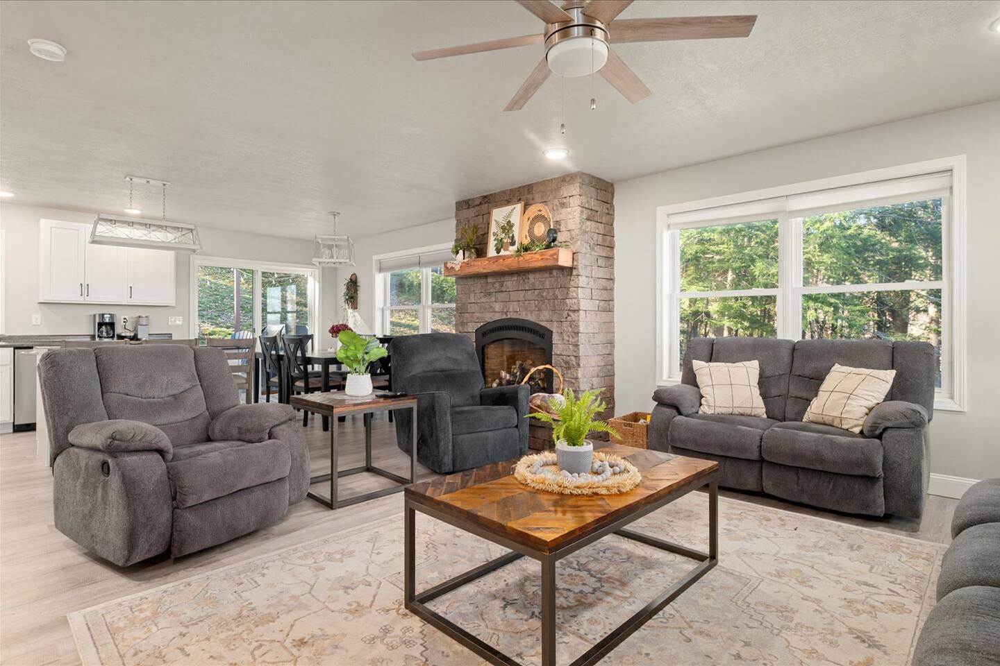 Peaceful Country Getaway w/ Hot Tub & Trails