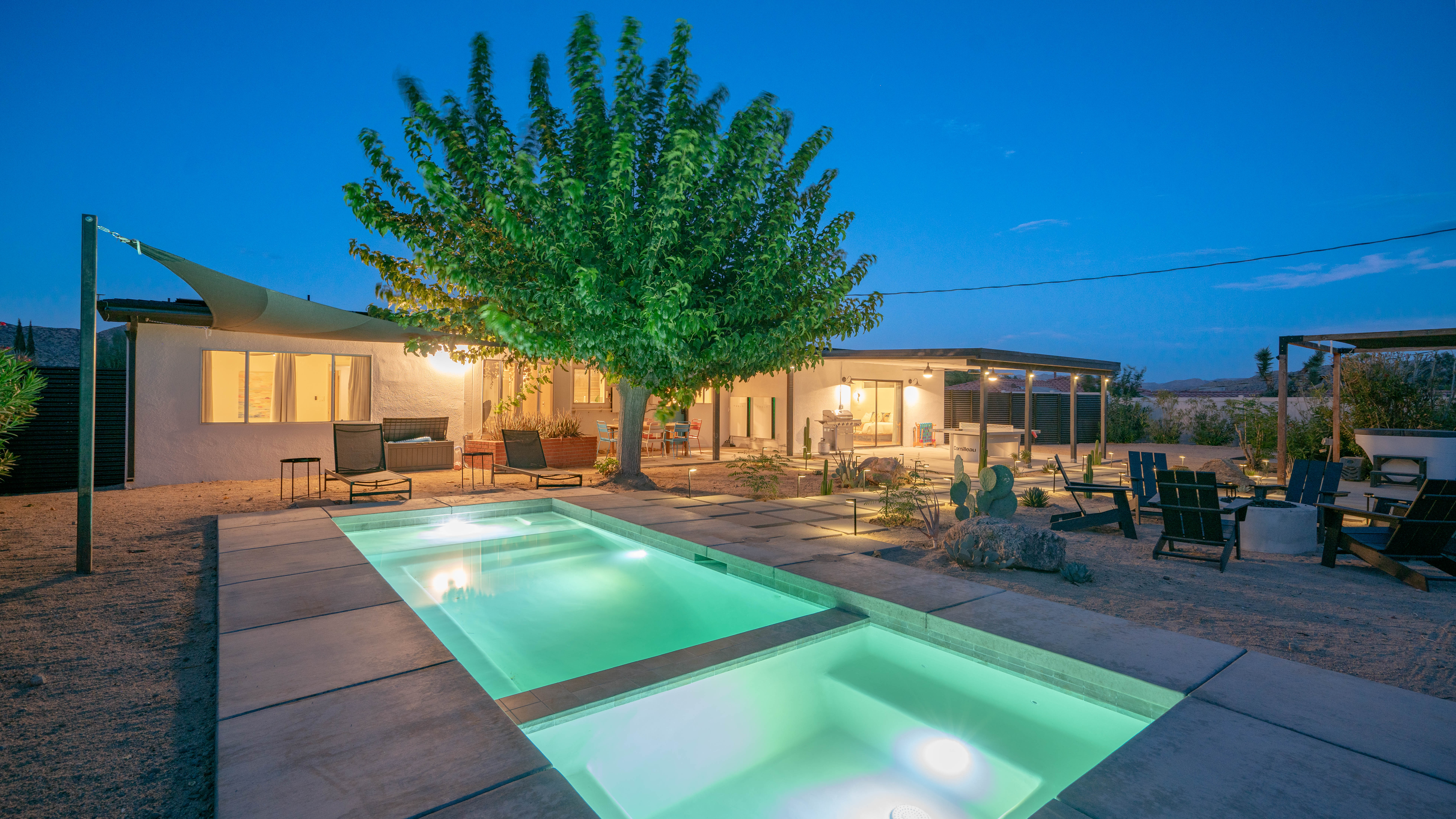 Pool | Spa | Sauna | Fire pit | Mid Century Modern
