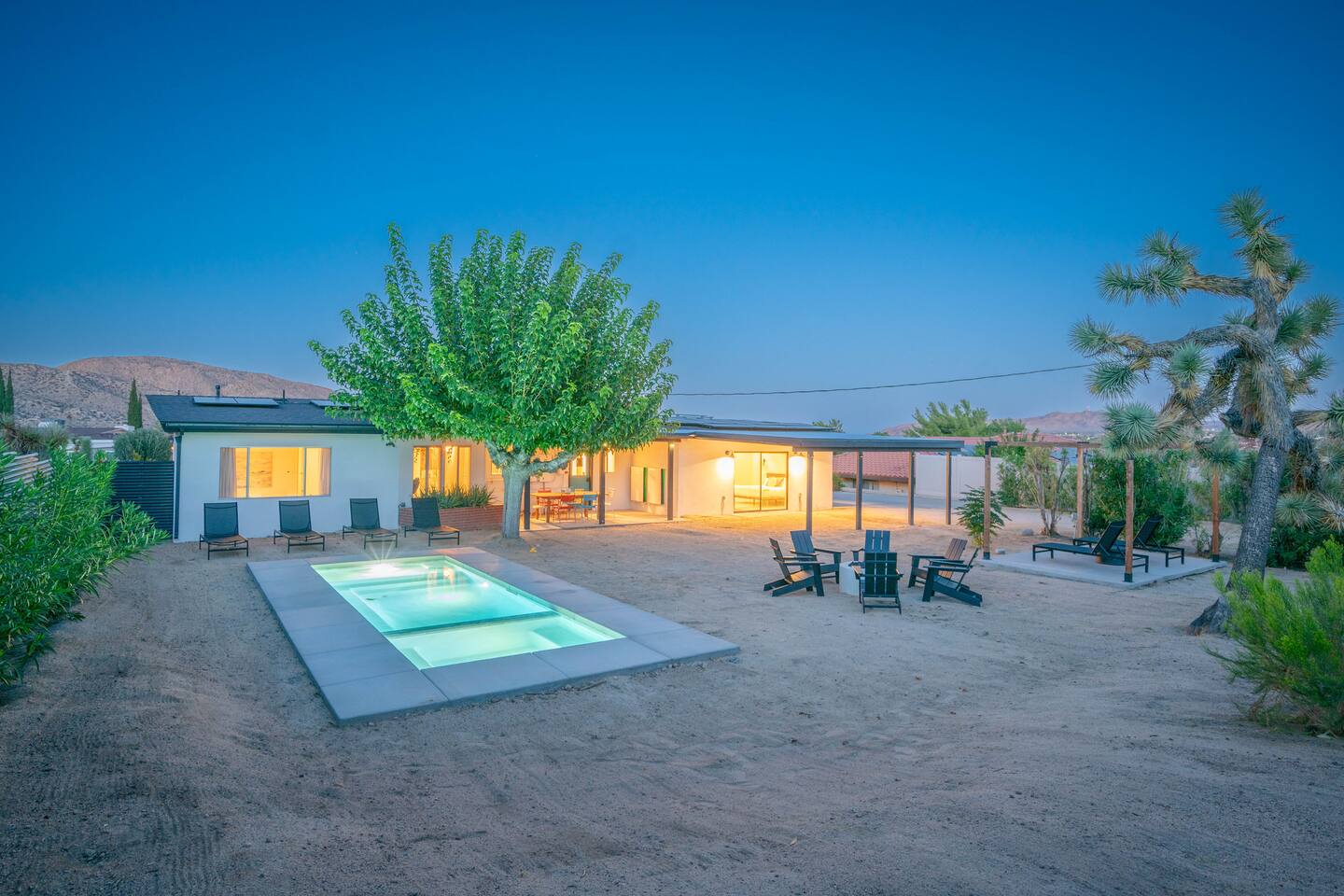 Pool • Spa • Sauna • Fire pit | Mid Mod Retreat