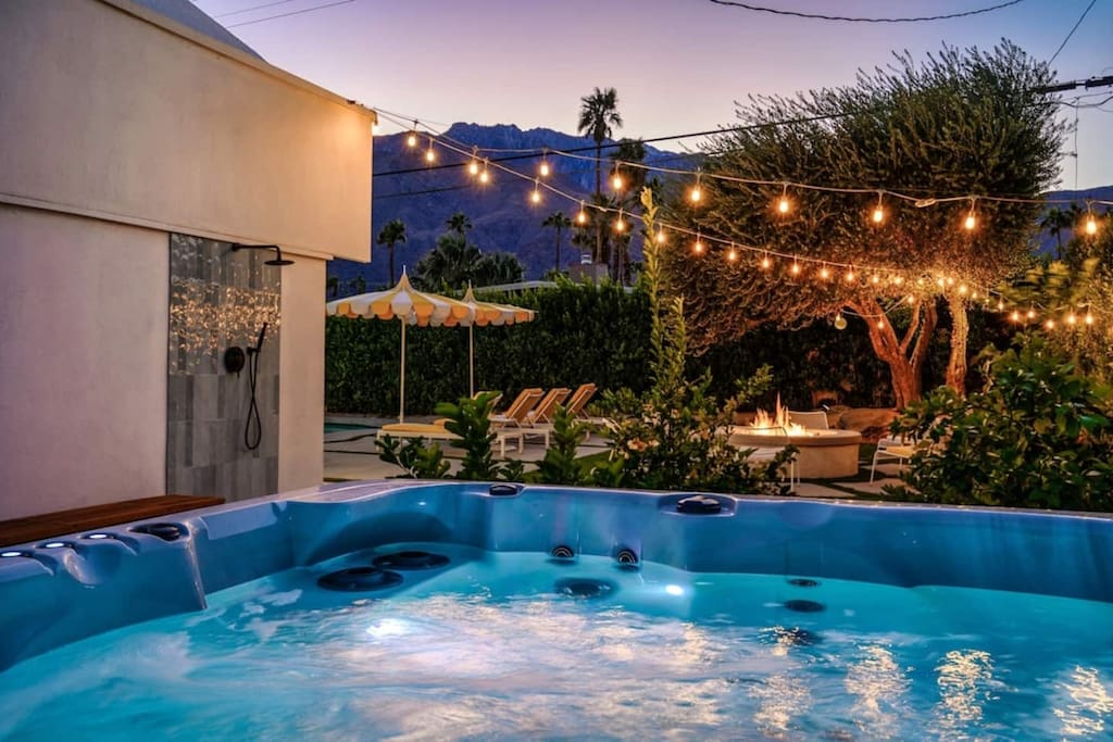 Iconic Alexander | Pool, Spa & Mountain Views