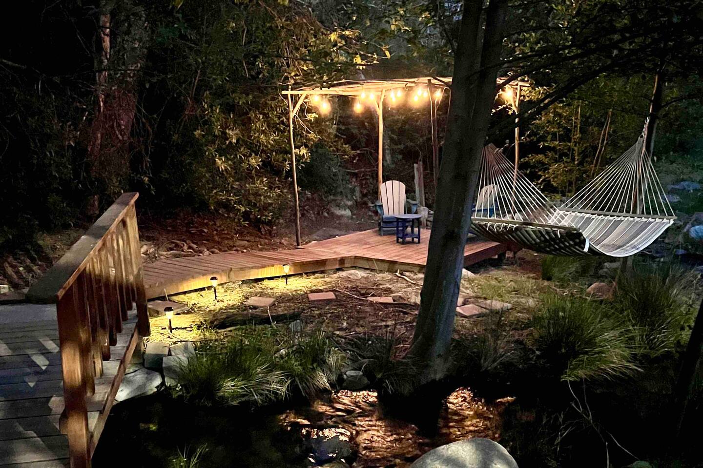 Private Creek Retreat, Modern Cabin, One-of-a-Kind