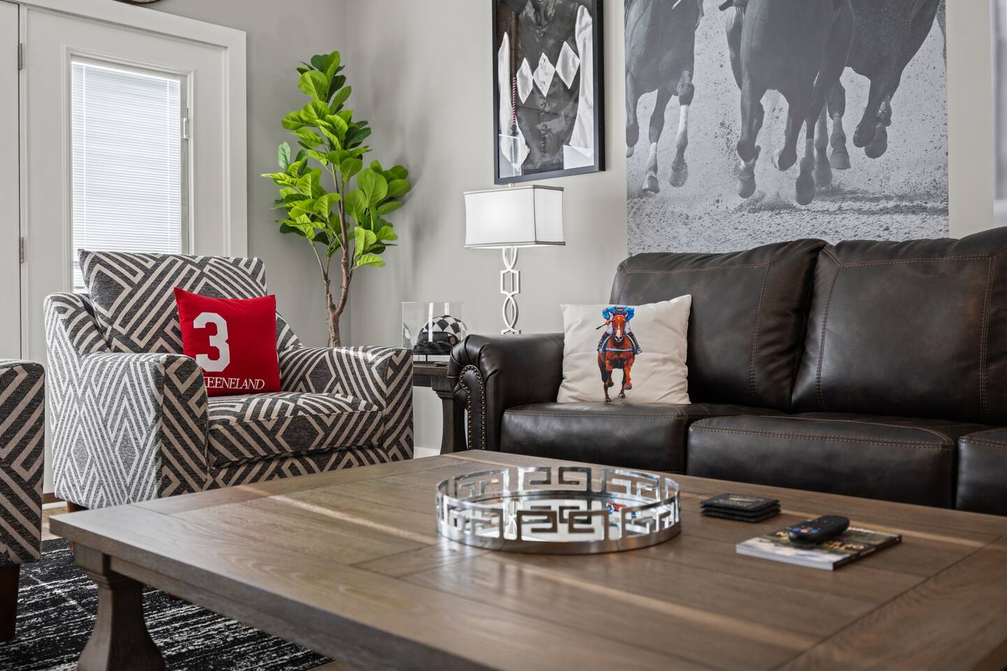 Winners Circle | 2BR | Patio-Garage | Walk to Rupp