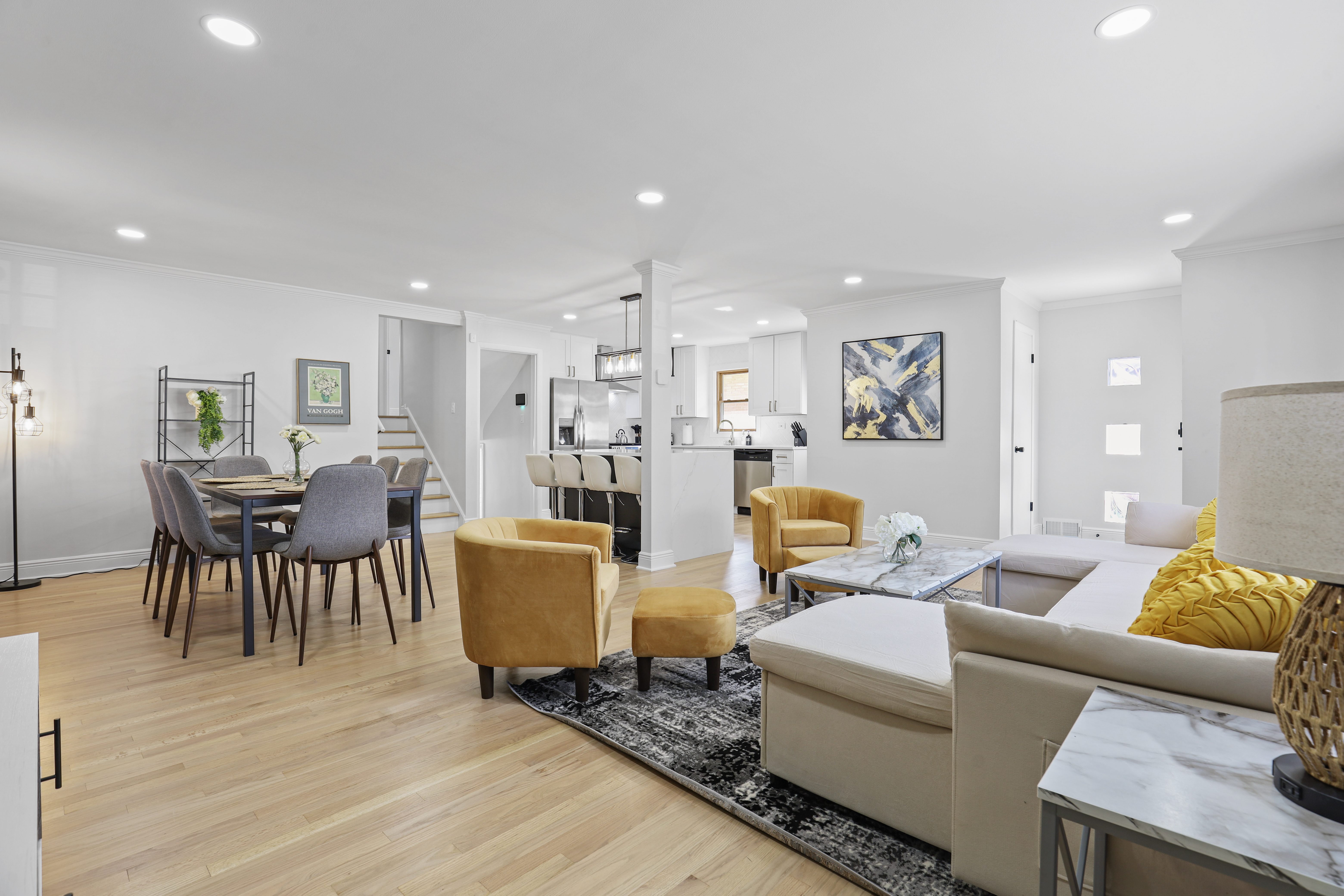 Fantastic: 3BR / 2 BTH - Modern & Stylish Home!