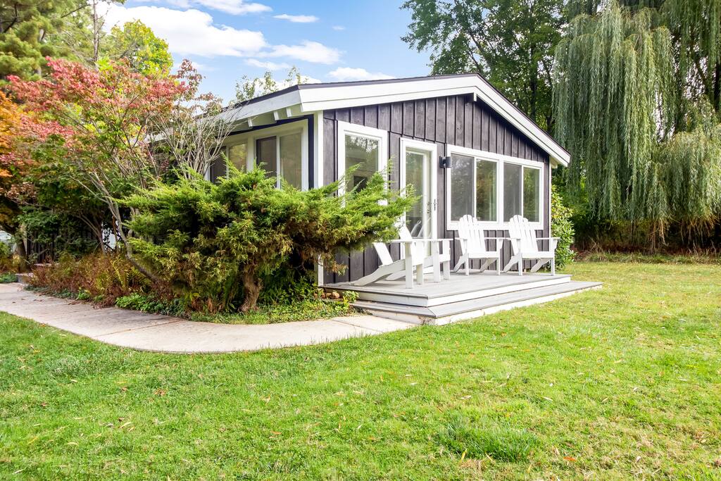 New Listing! Lake Michigan Getaway, Pet Friendly
