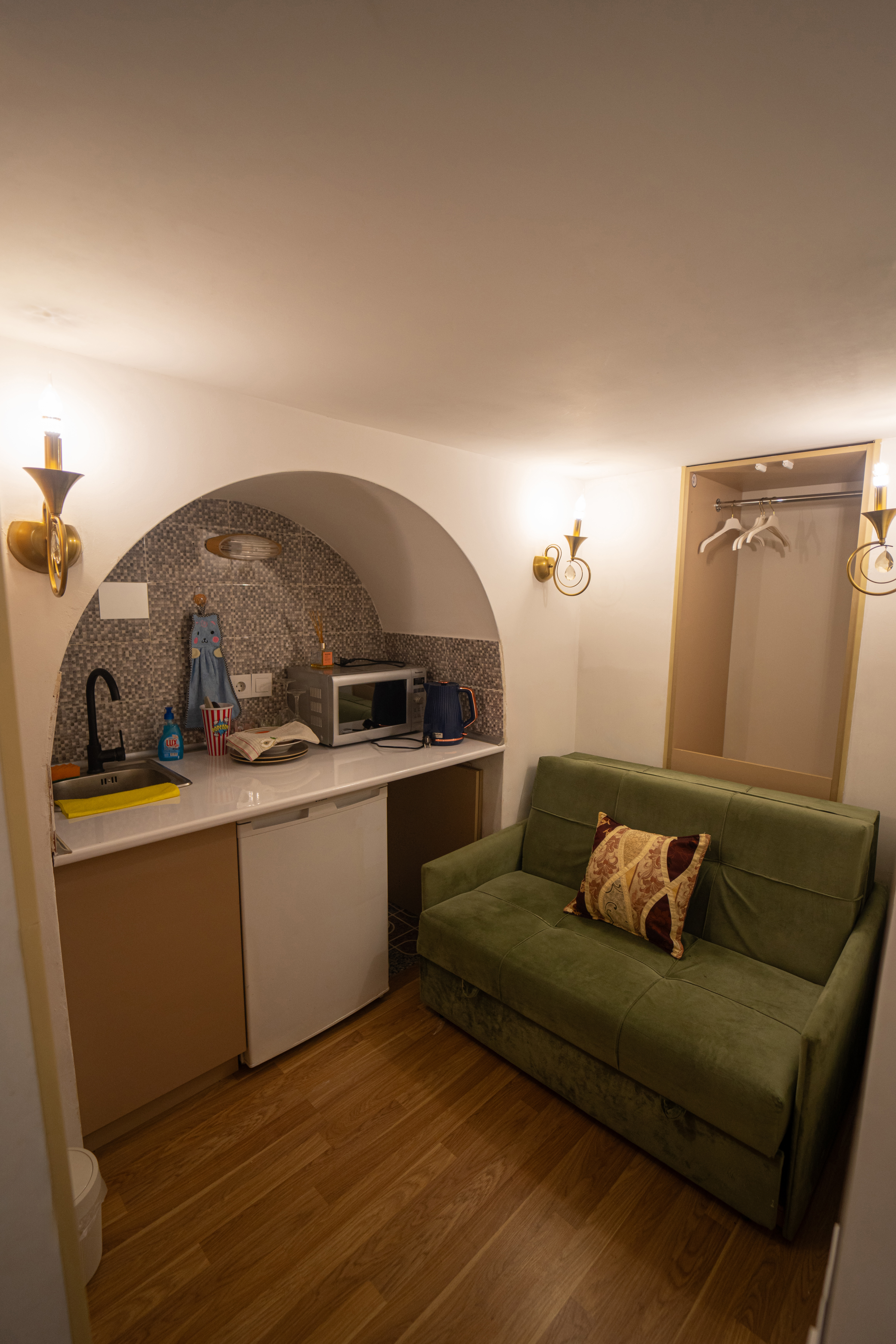 Cozy Historic Micro-Studio | Perfect for Solos