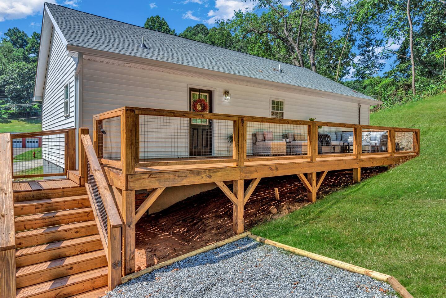 Downtown Home Near Blue Ridge Pkwy, Smoky Mtns!