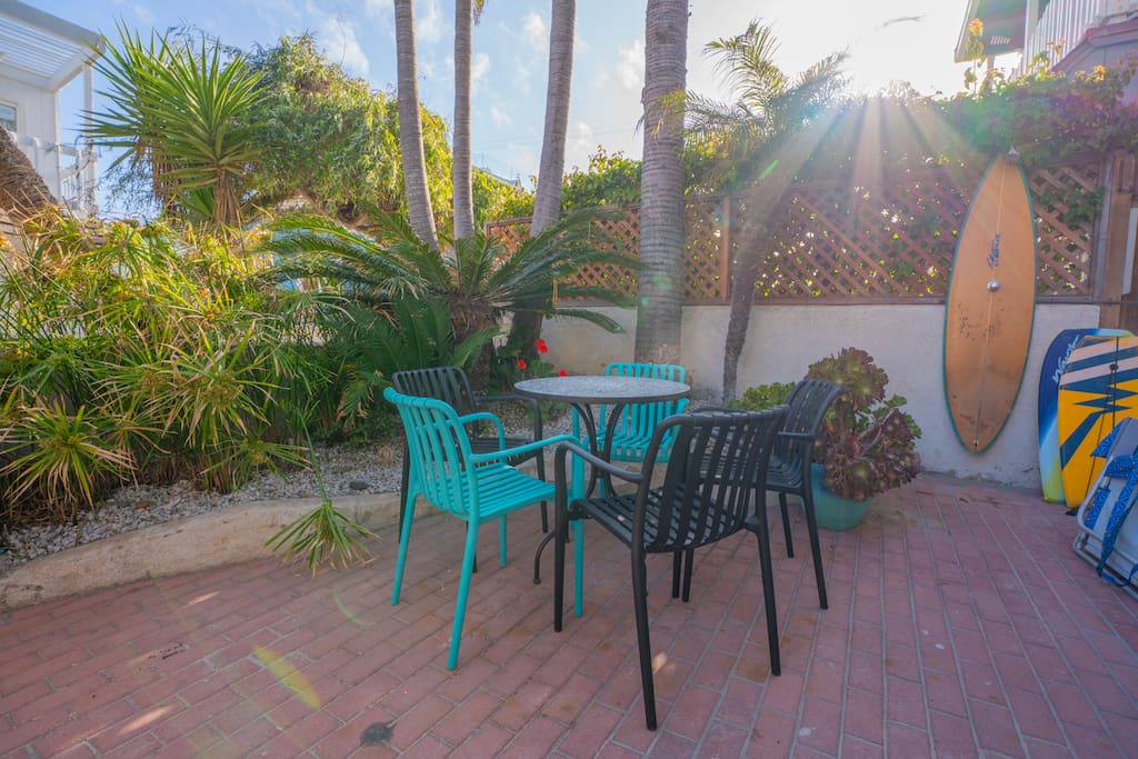 30sec to Sand, AC, Free Parking, 2BR Ground Floor